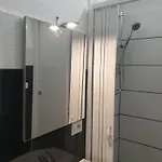Luxury אכסניה